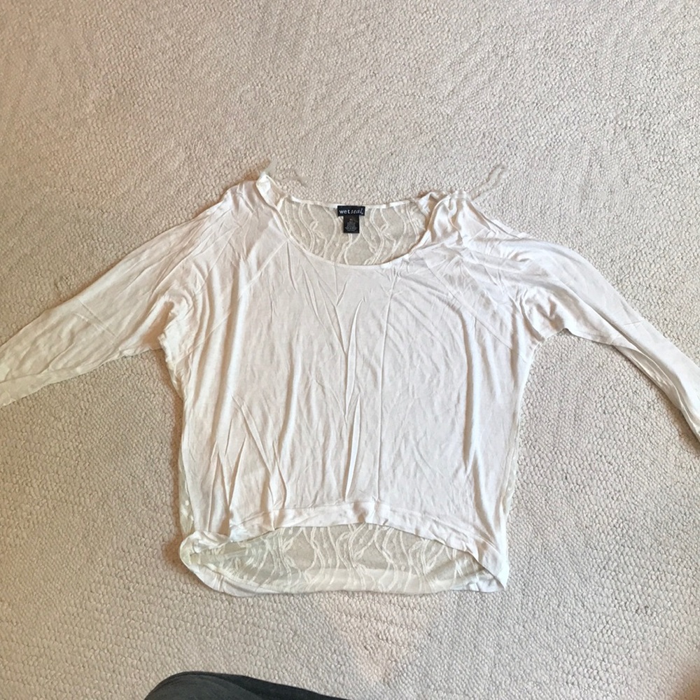 White long sleeve shirt with lace back